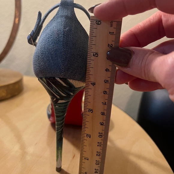 Red Bottoms-Christian Louboutin - Picture 13 of 13